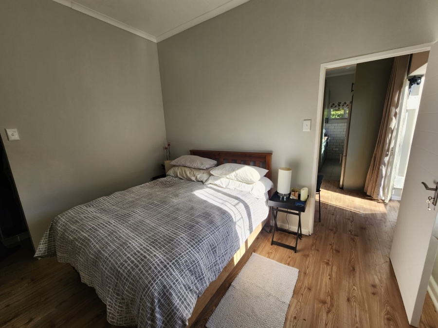 1 Bedroom Property for Sale in Rondebosch Village Western Cape